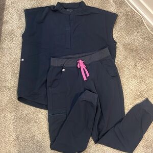 Figs zamora jogger and rafaela top set size small in night sky